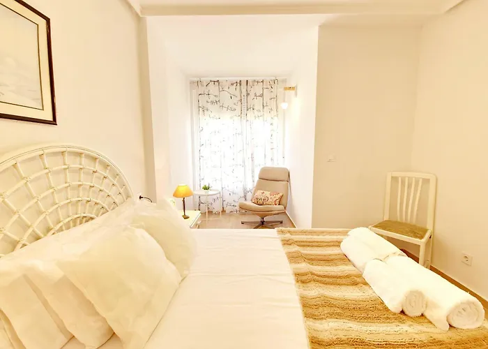 Penthouse With A Large Terrace Next To The Beaches *