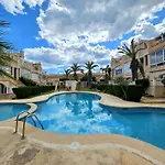 Penthouse With A Large Terrace Next To The Beaches Appartement *