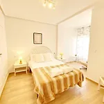 Penthouse With A Large Terrace Next To The Beaches Apartamento