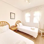 Penthouse With A Large Terrace Next To The Beaches * Torrevieja