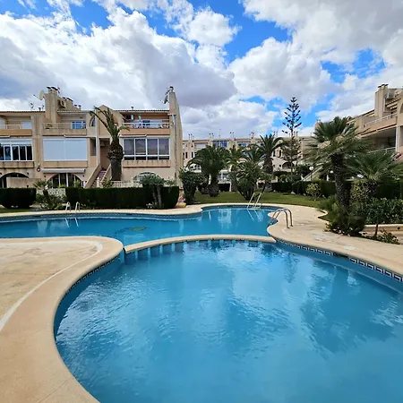 Penthouse With A Large Terrace Next To The Beaches Lägenhet *