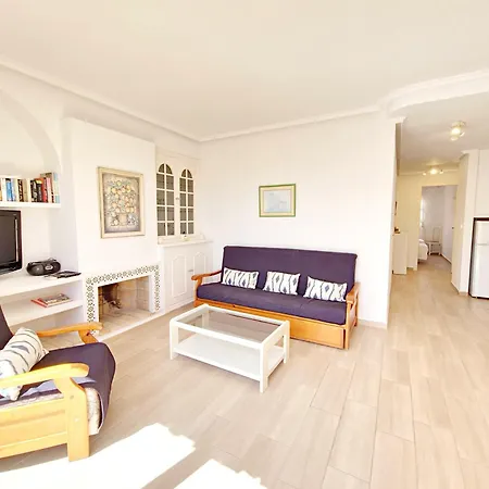 Penthouse With A Large Terrace Next To The Beaches Torrevieja