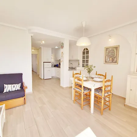 Apartment Penthouse With A Large Terrace Next To The Beaches *